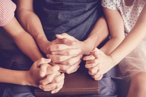 Oración para pedir ayuda a Dios en momentos difíciles
